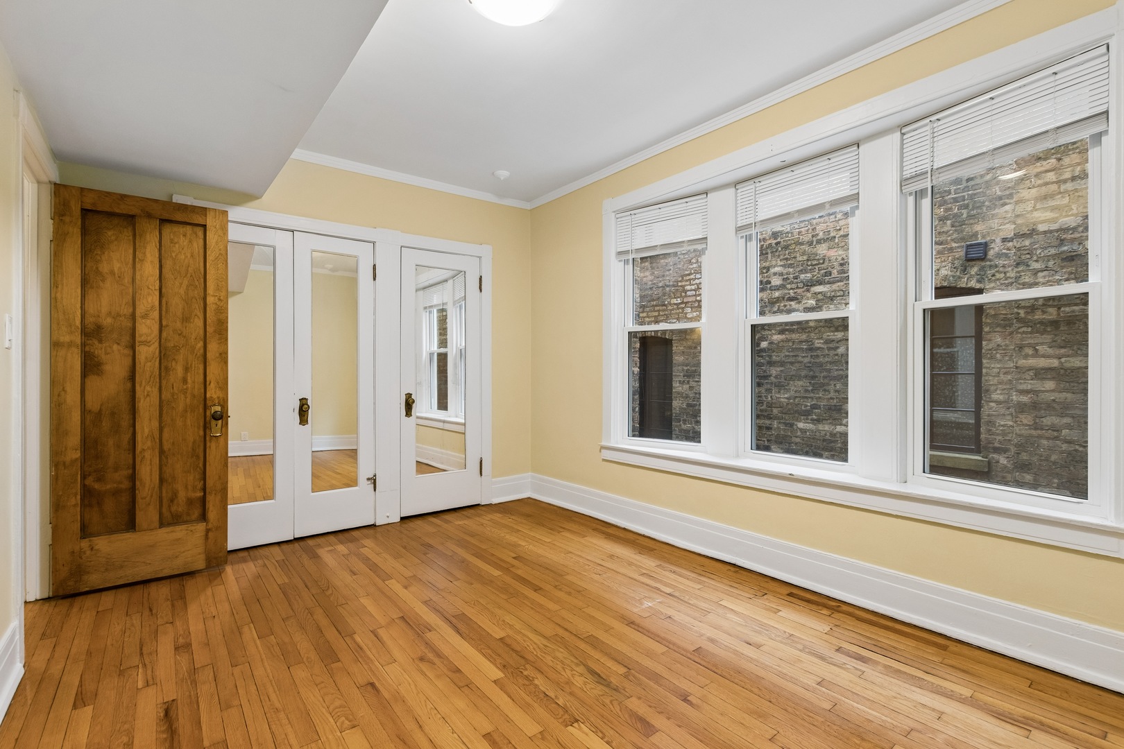 1130 W Morse Avenue 2e Property Photo 12