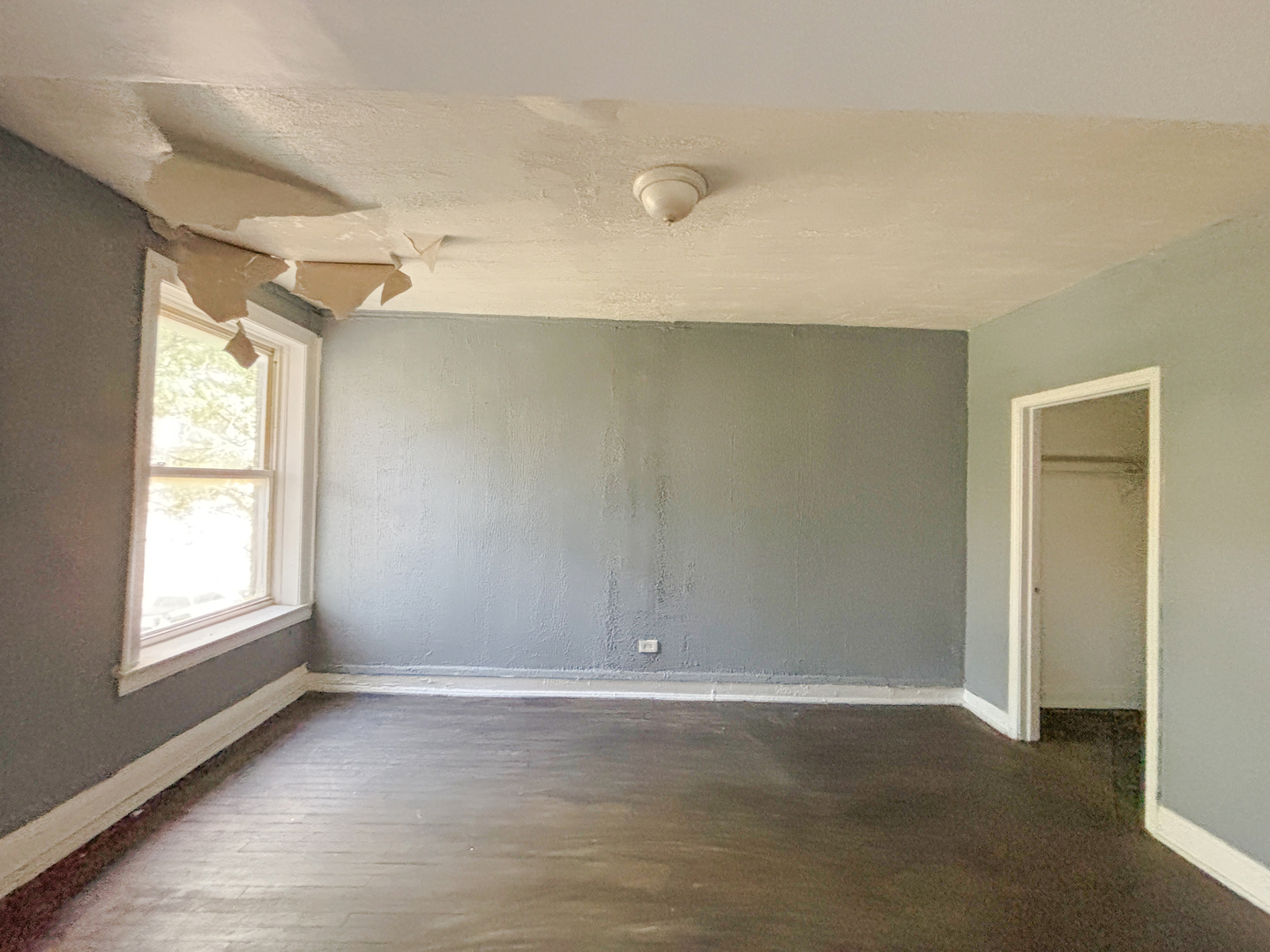 7135 S East End Avenue Property Photo 9