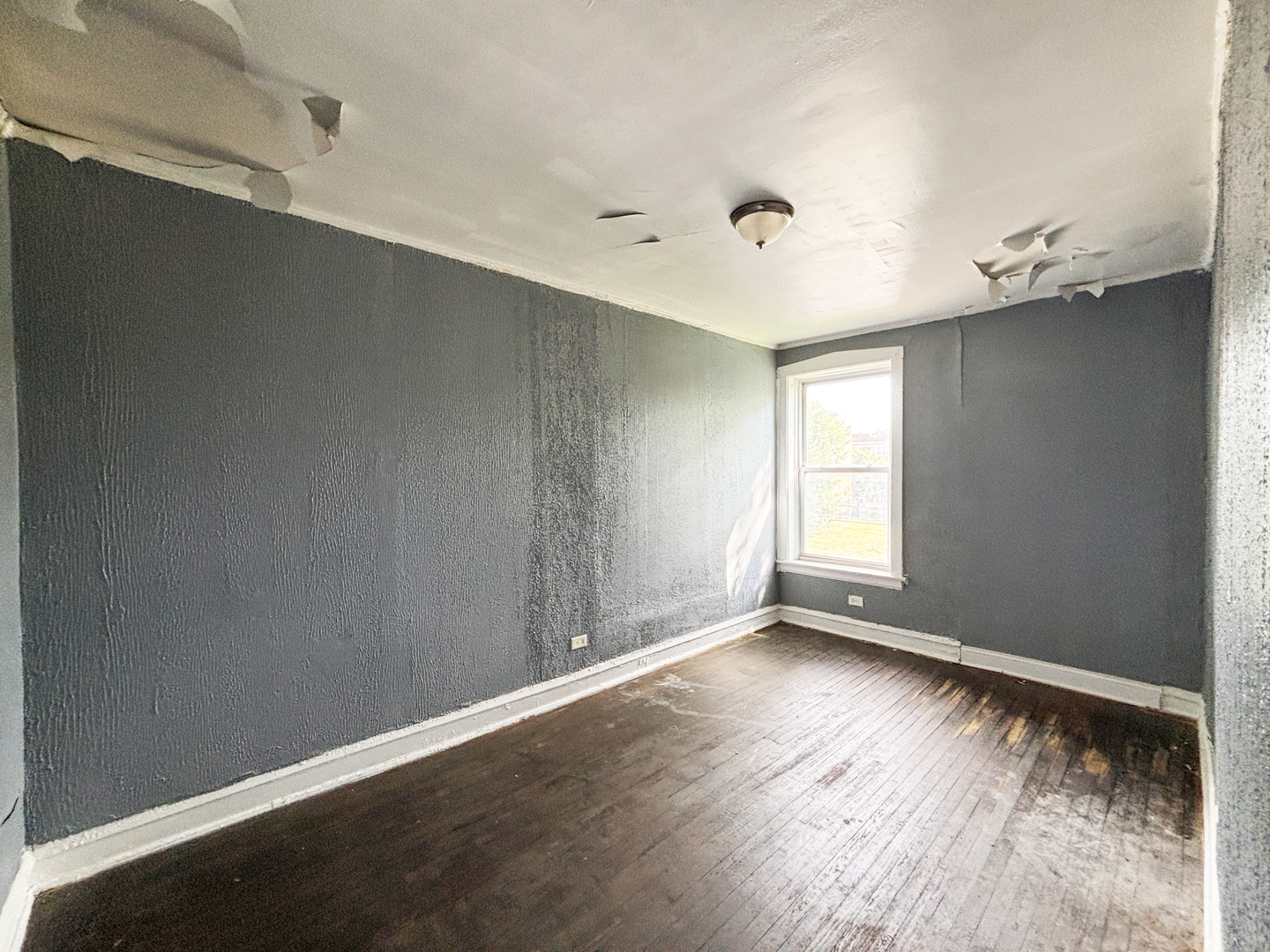 7135 S East End Avenue Property Photo 11
