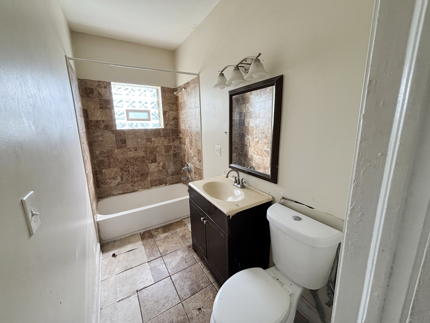 7135 S East End Avenue Property Photo 20