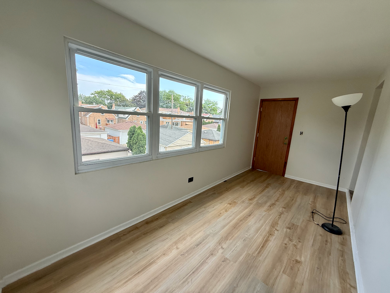 6147 N Meade Avenue 2 Property Photo 19