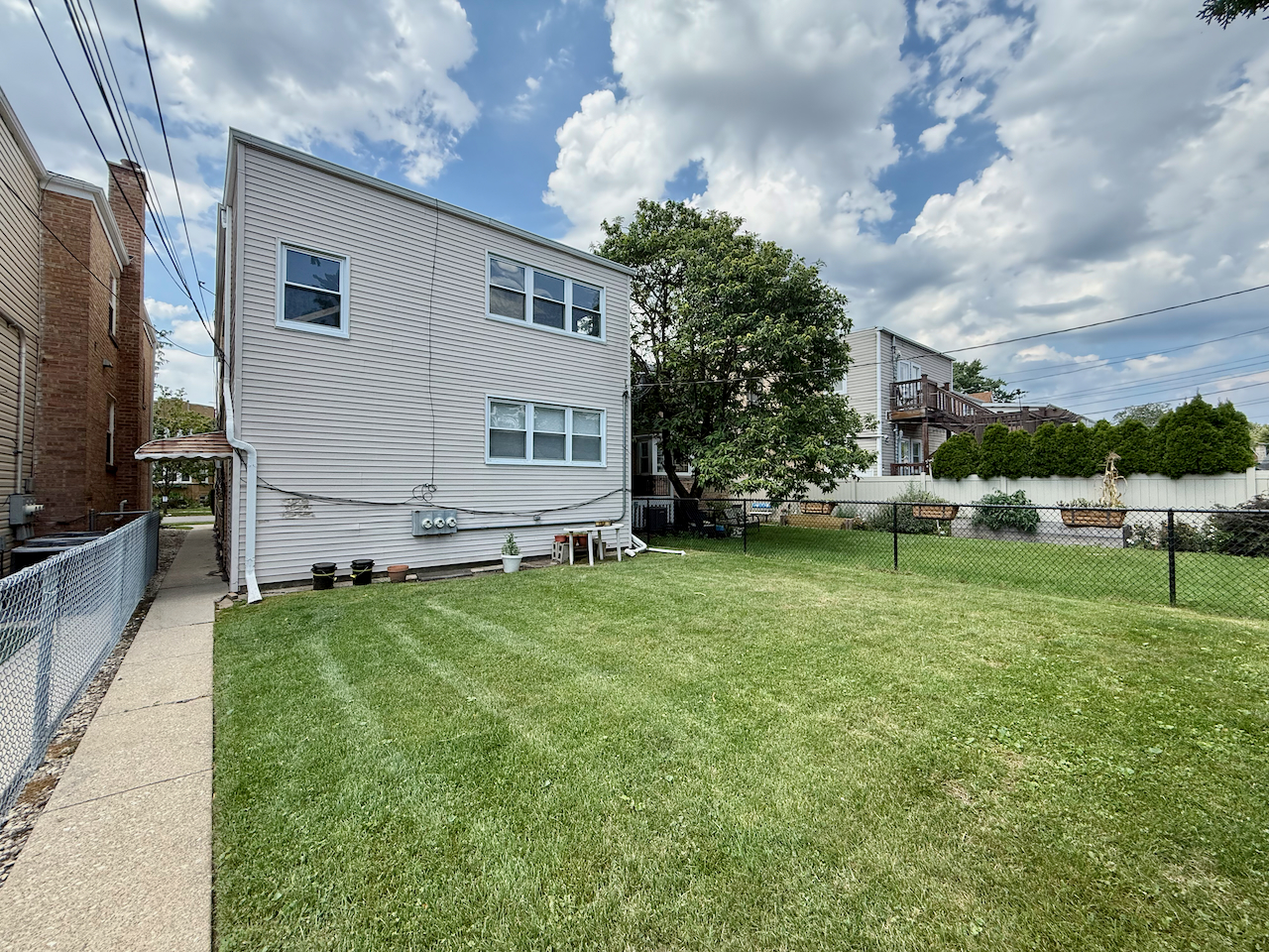 6147 N Meade Avenue 2 Property Photo 22