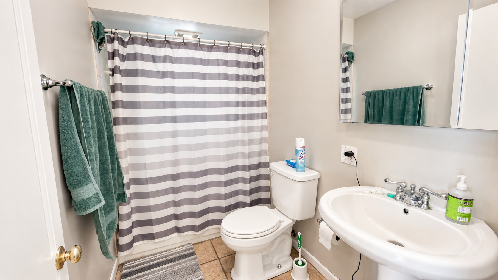 3610 S Emerald Avenue Property Photo 11