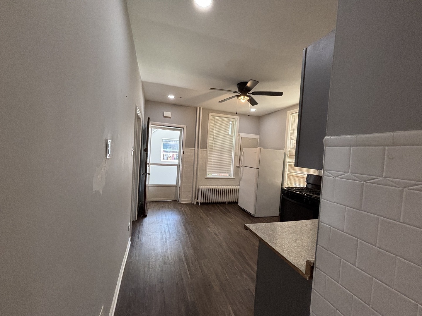 3053 N Elbridge Avenue 2-f Property Photo 11