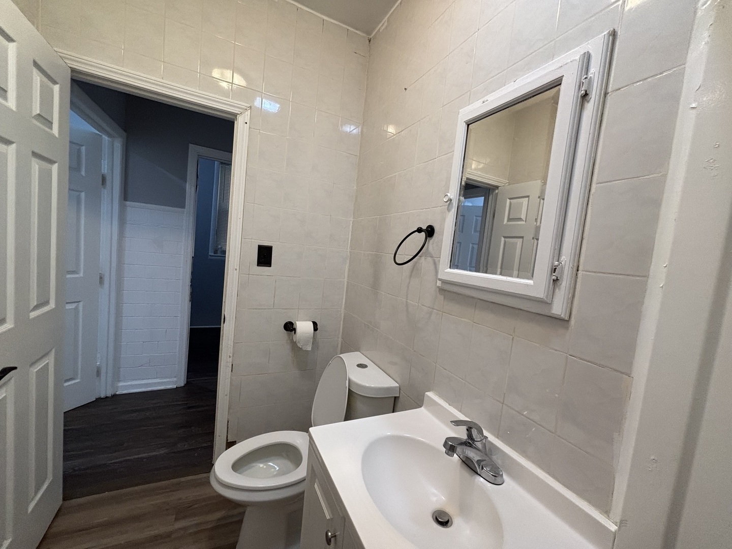3053 N Elbridge Avenue 2-f Property Photo 12