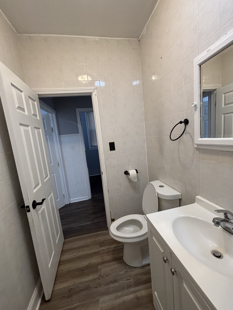 3053 N Elbridge Avenue 2-f Property Photo 15