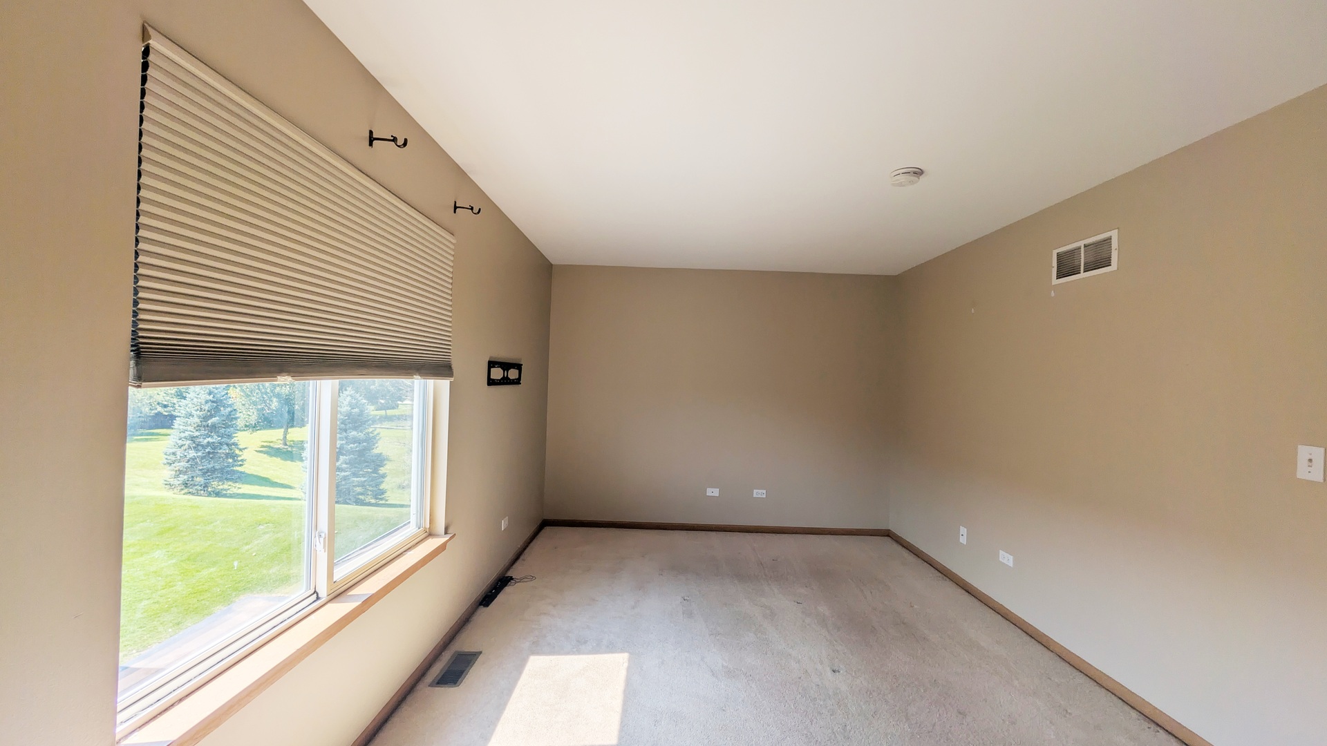 1766 Fieldstone Drive Property Photo 8