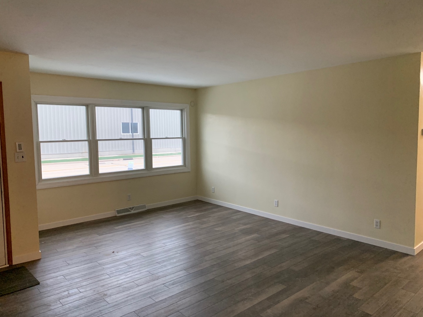 1044 Park Avenue Property Photo 8