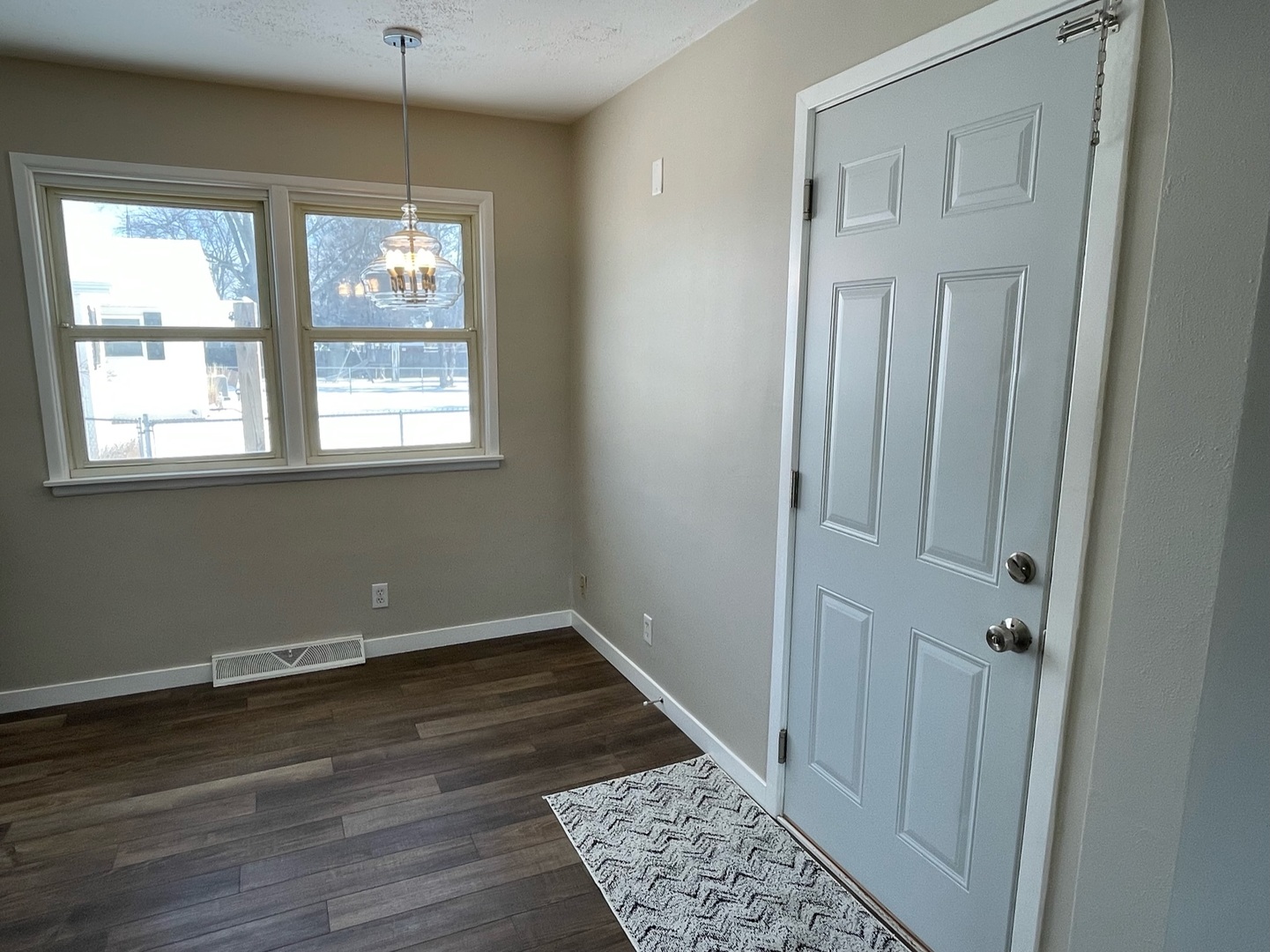 1044 Park Avenue Property Photo 15