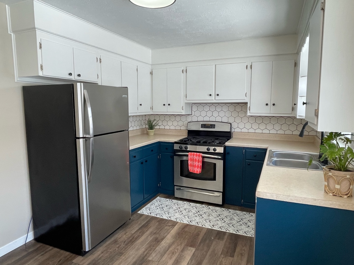 1044 Park Avenue Property Photo 16