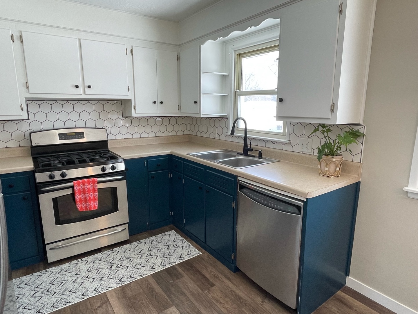 1044 Park Avenue Property Photo 18