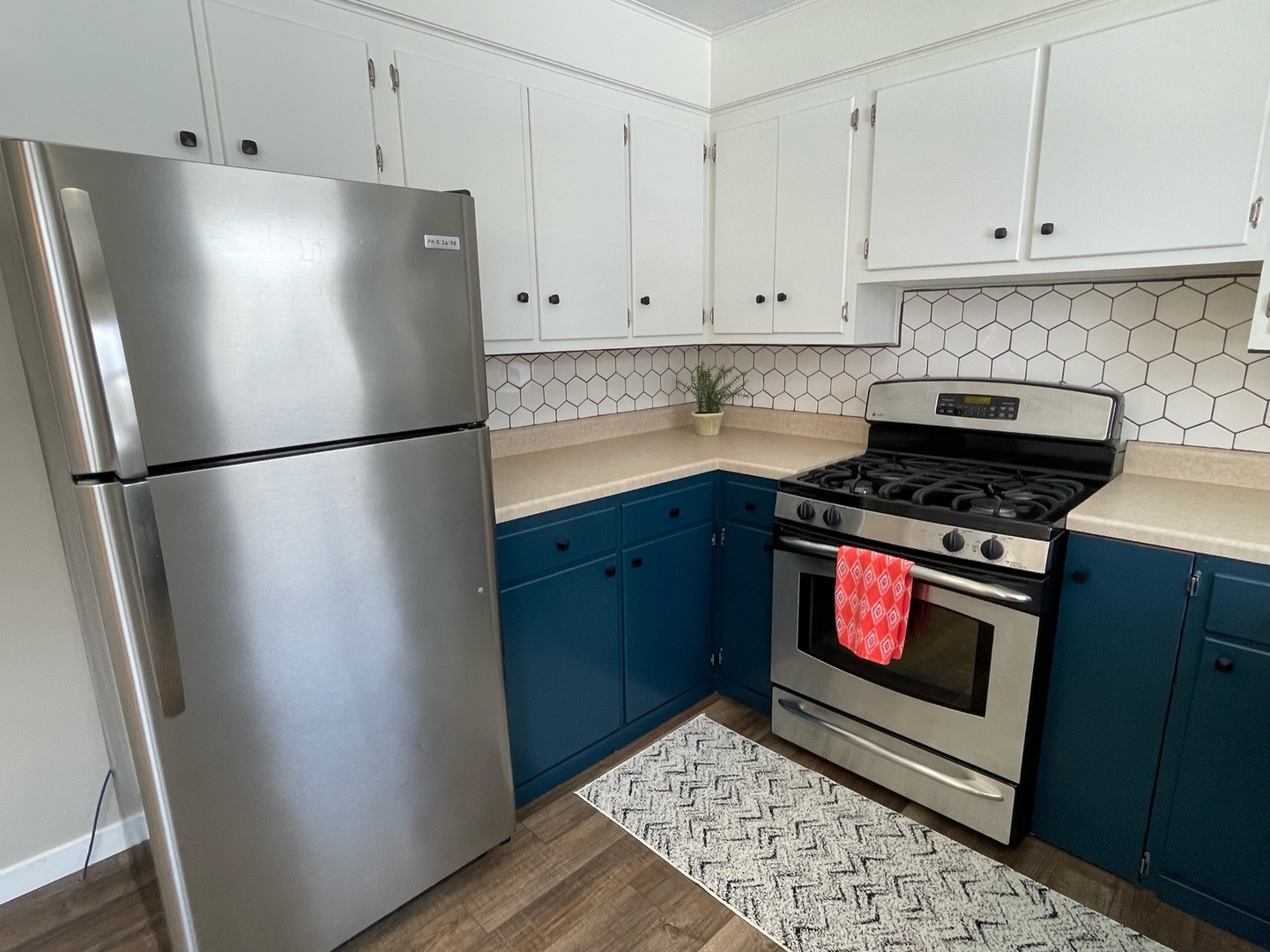 1044 Park Avenue Property Photo 19