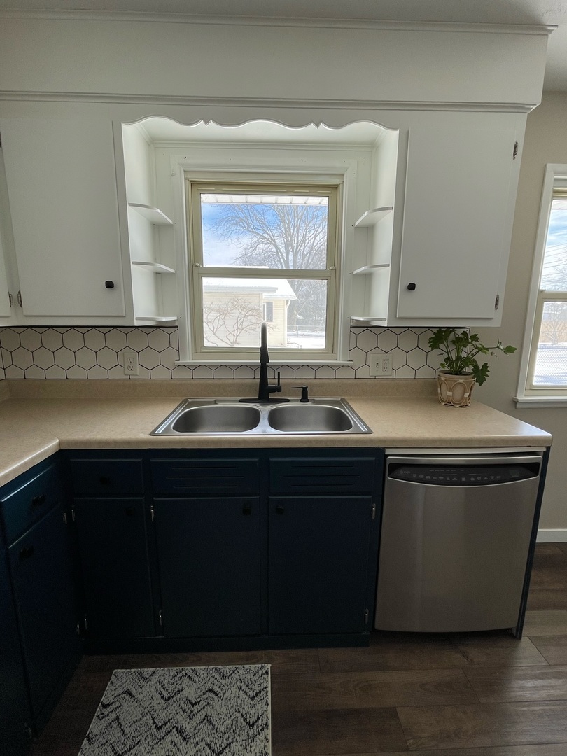 1044 Park Avenue Property Photo 20