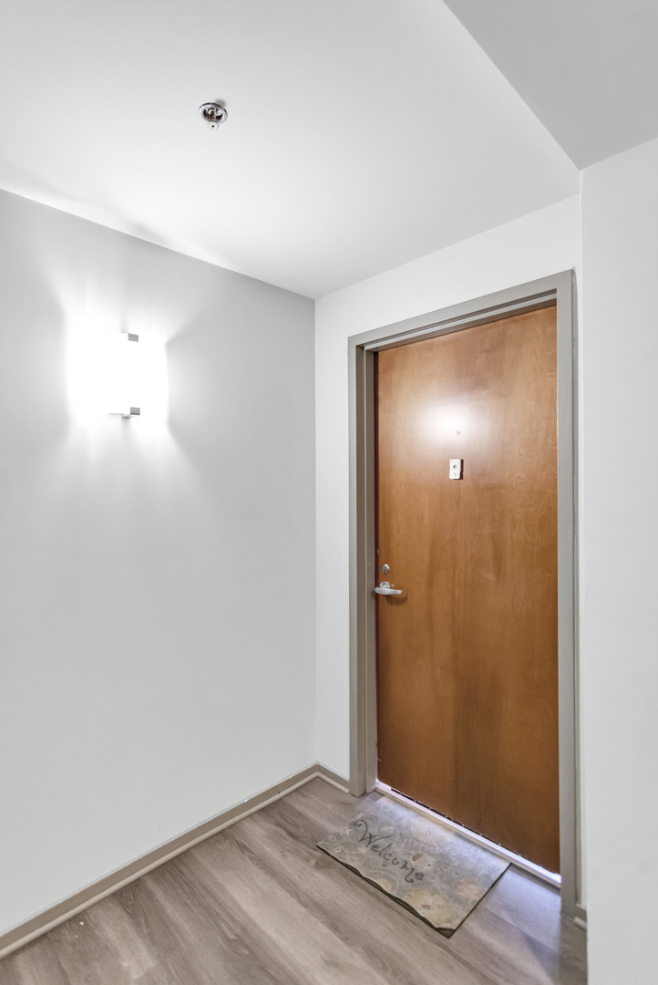 210 S Desplaines Street 1102 Property Photo 28