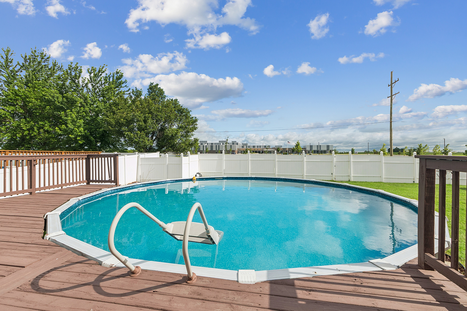 15504 Ridgefield Drive Property Photo 38