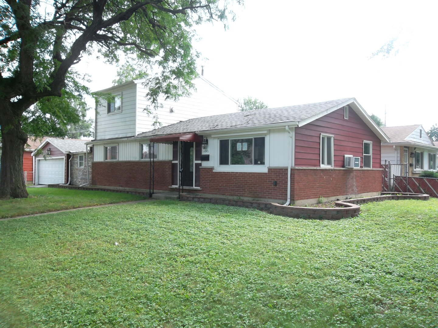 14045 S Claire Boulevard Property Photo 3