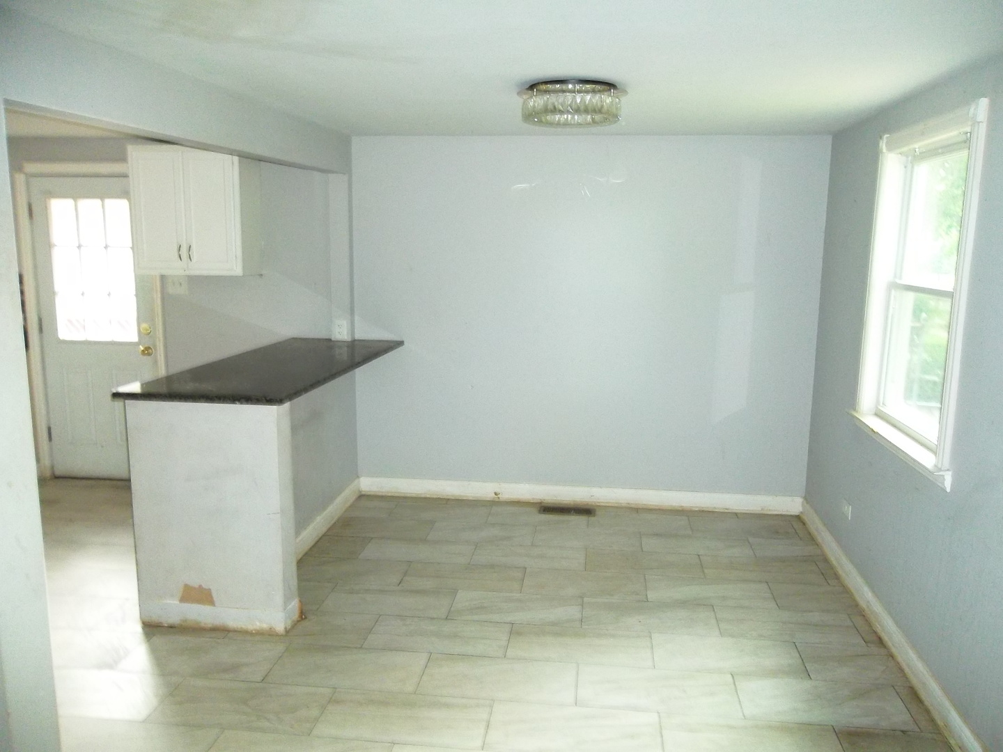 14045 S Claire Boulevard Property Photo 6