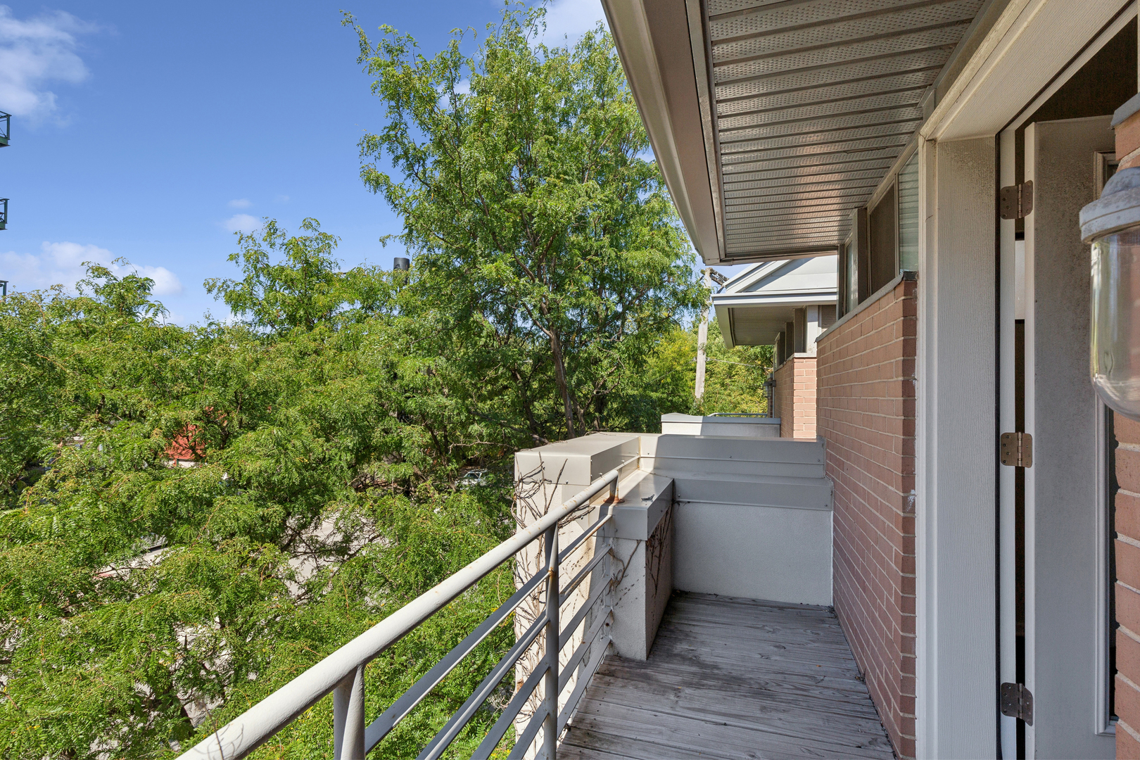 1901 S Clark Street B Property Photo 13