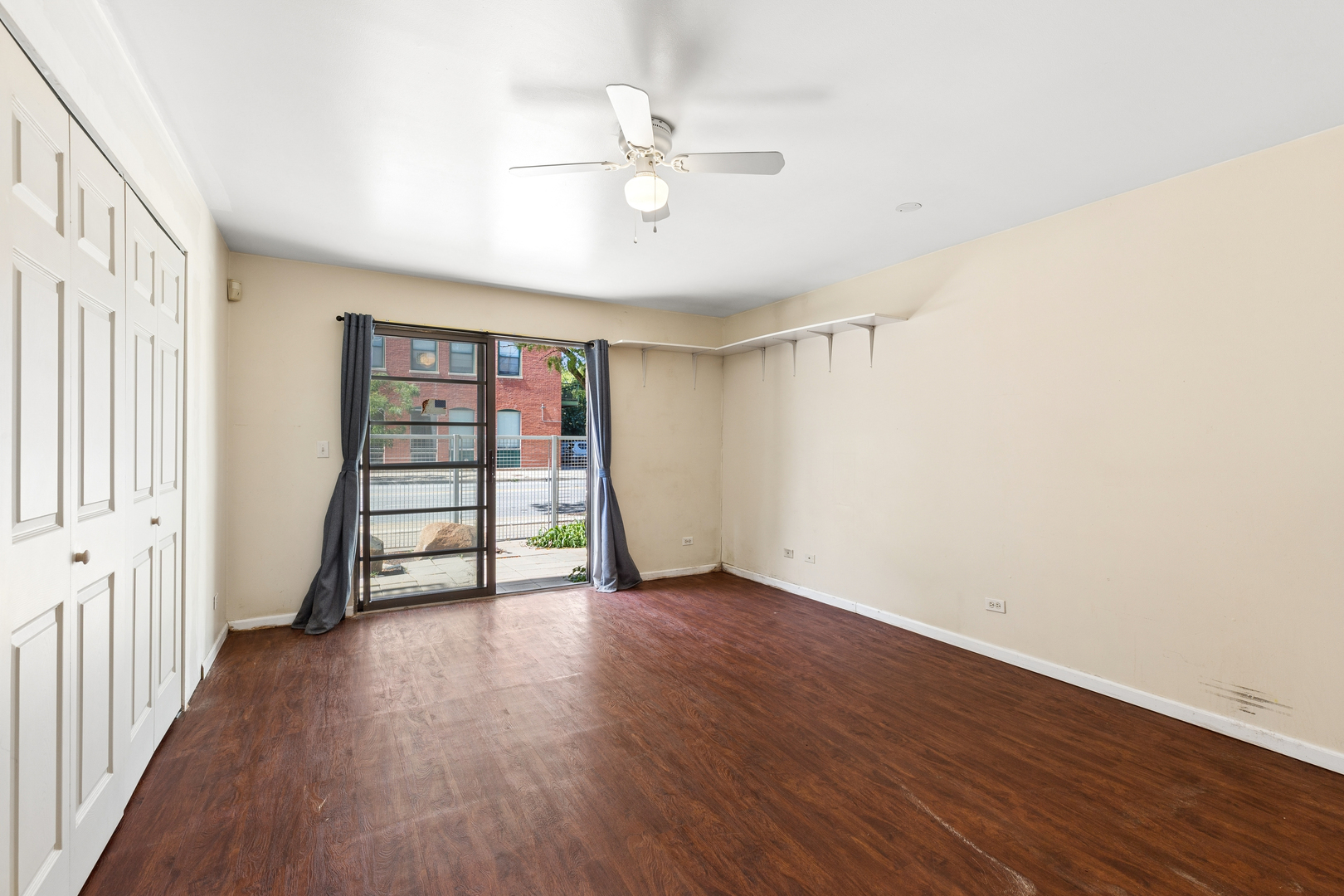 1901 S Clark Street B Property Photo 21