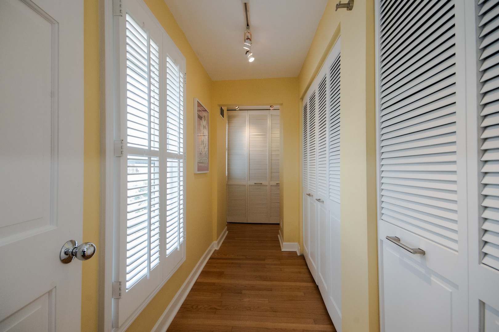 259 S York Street Property Photo 27