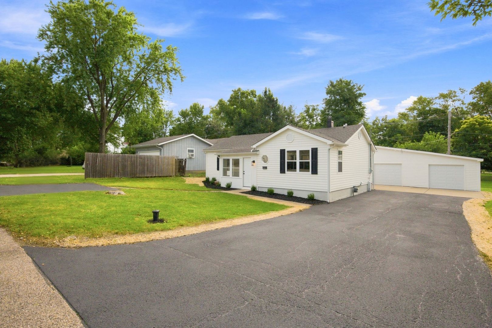 36891 N Carol Lane Property Photo 1