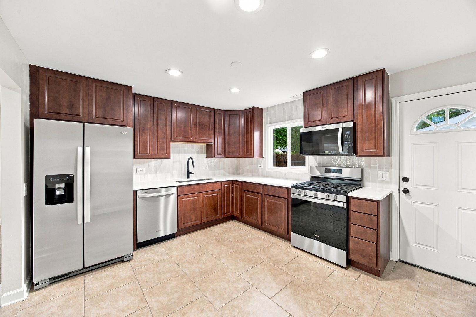 36891 N Carol Lane Property Photo 17
