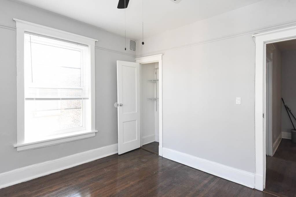 1251 W Rosemont Avenue 3 Property Photo 10