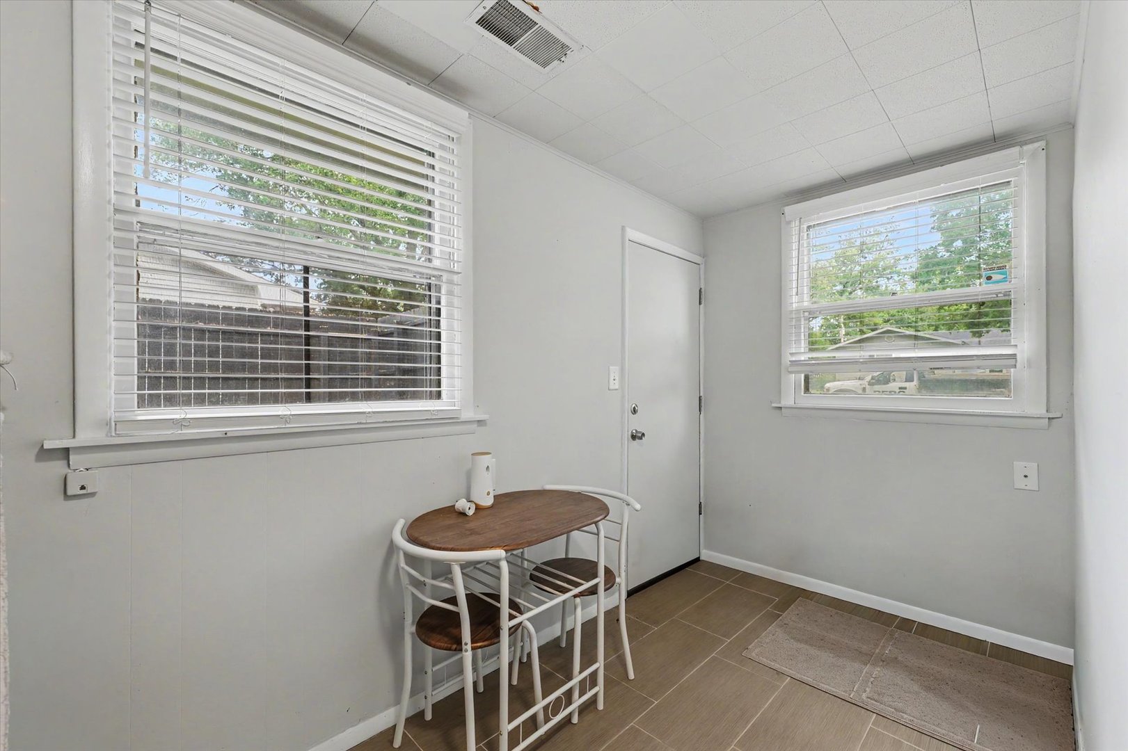 1906 Winchester Drive Property Photo 20