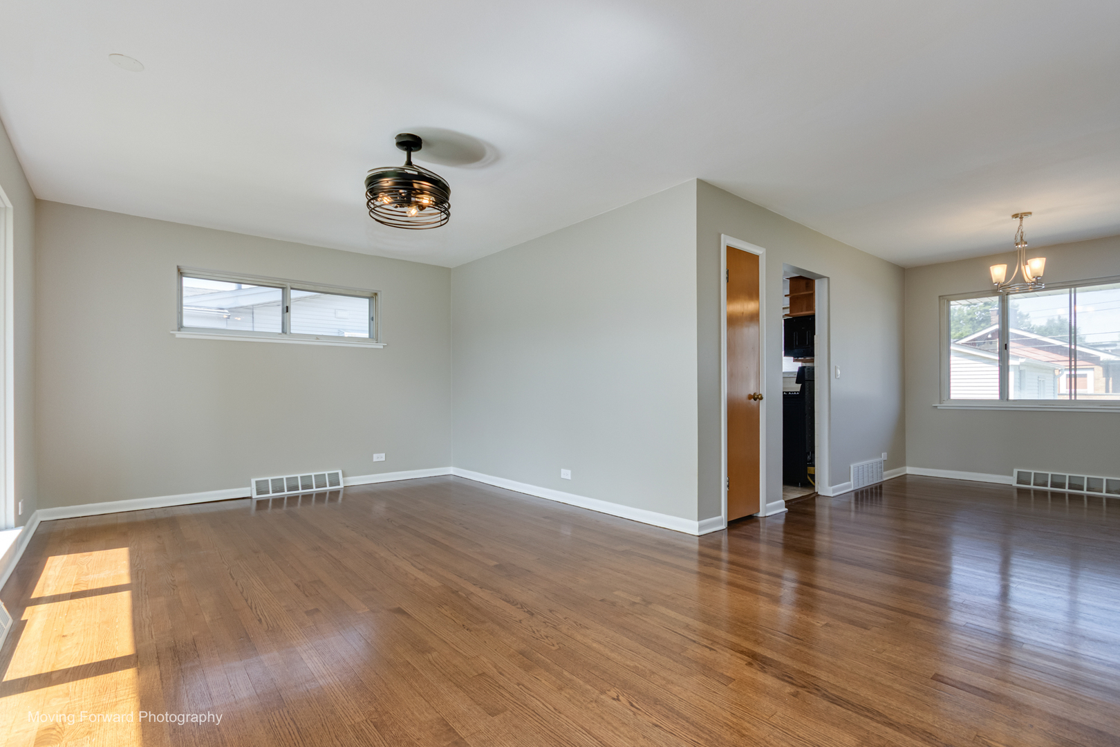 10830 Hastings Street Property Photo 4