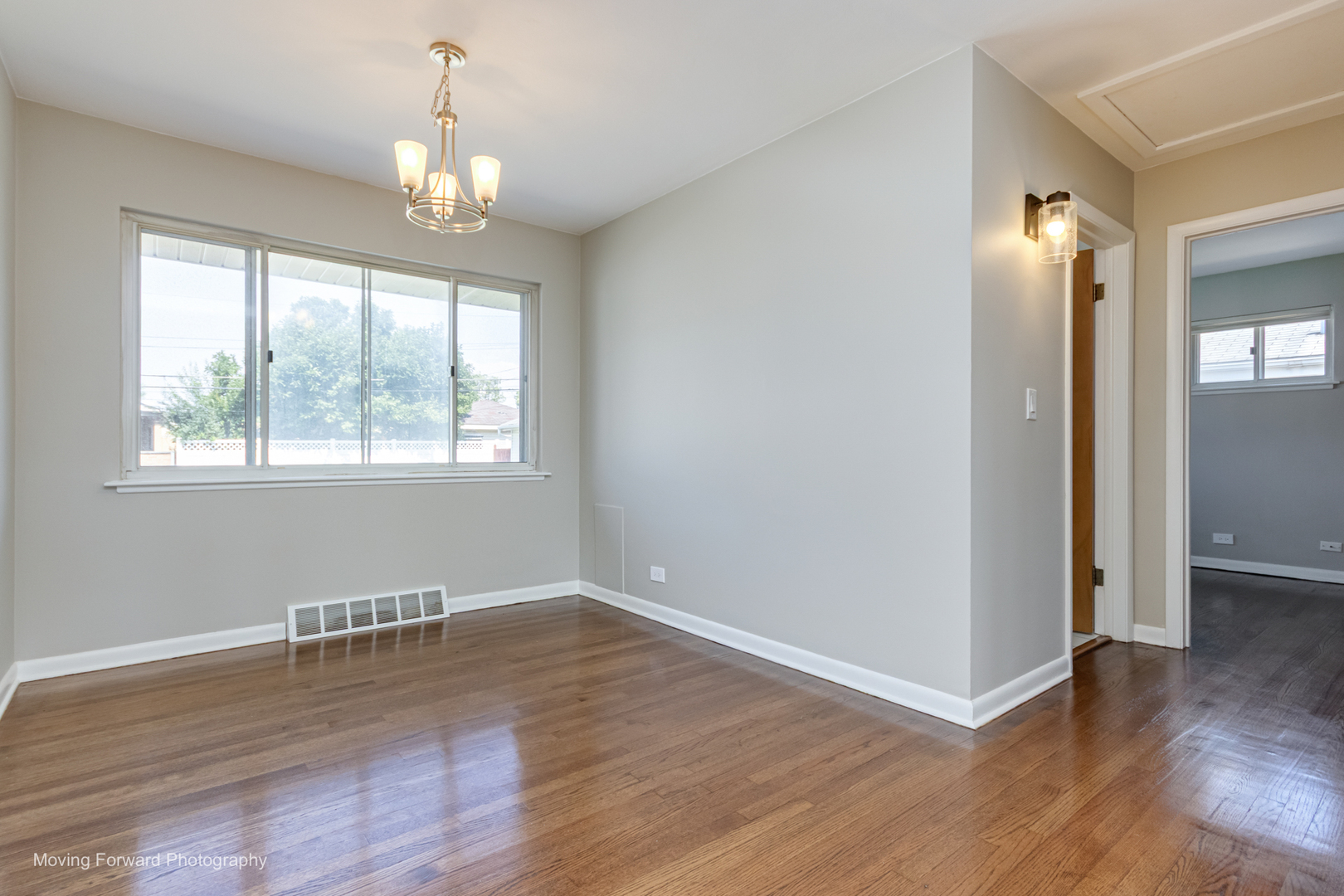 10830 Hastings Street Property Photo 6