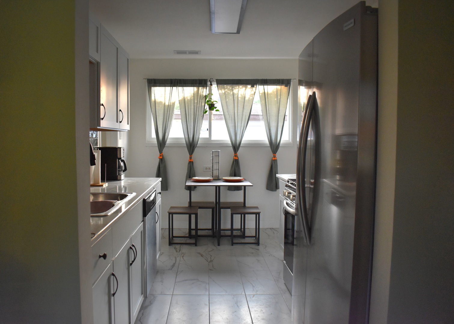 1404 Burnham Avenue Property Photo 6