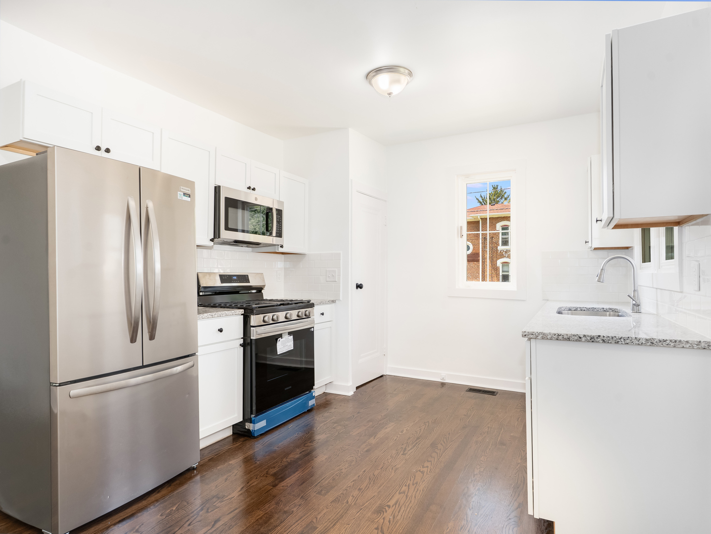 510 W 8th Street Property Photo 3
