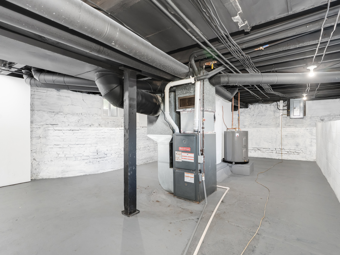 510 W 8th Street Property Photo 18