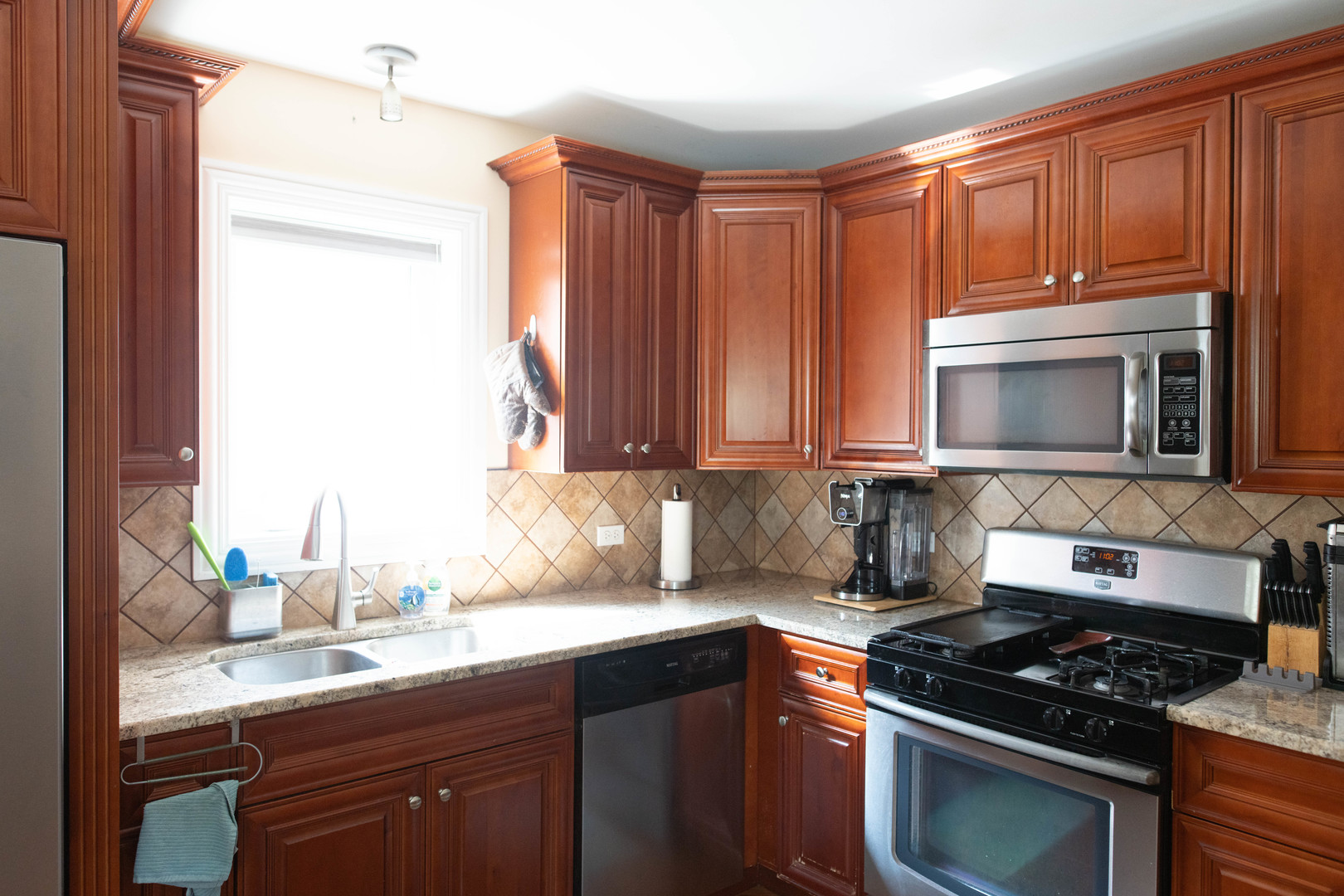 6549 S Kostner Avenue Property Photo 11