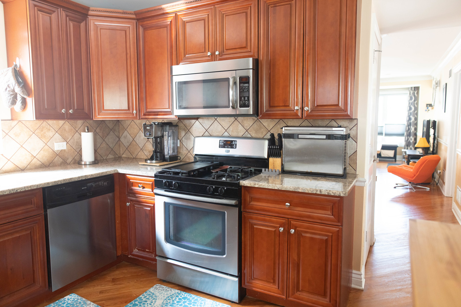 6549 S Kostner Avenue Property Photo 12