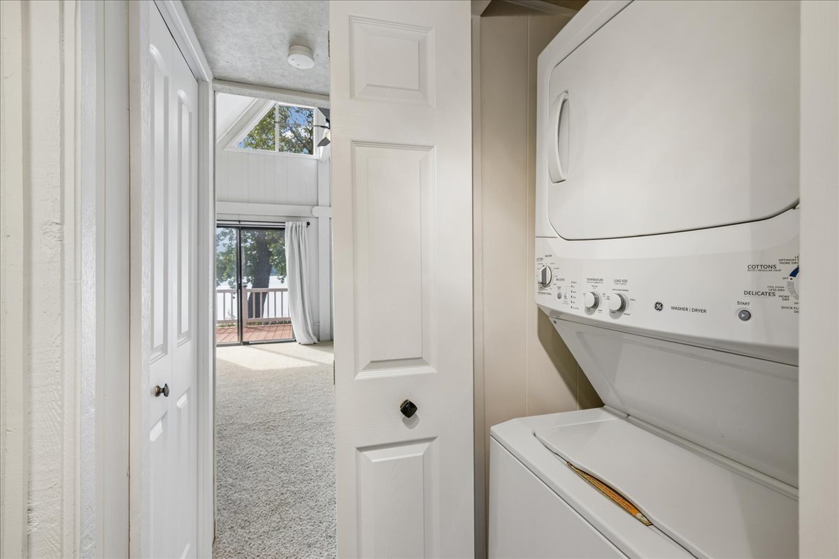 40576 N Grand Avenue Property Photo 16
