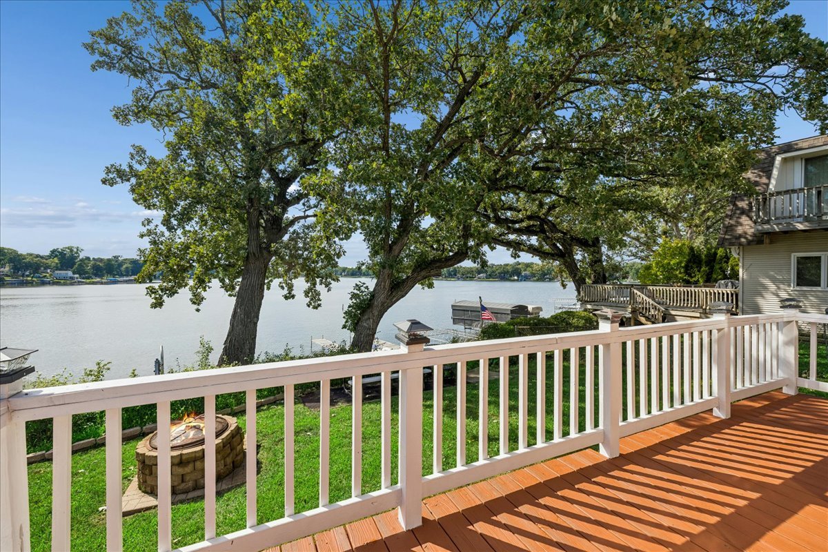 40576 N Grand Avenue Property Photo 17