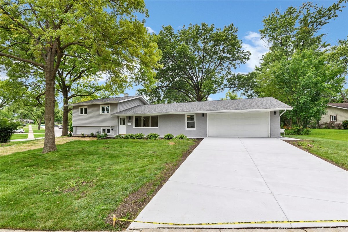 590 Durham Court Property Photo 4