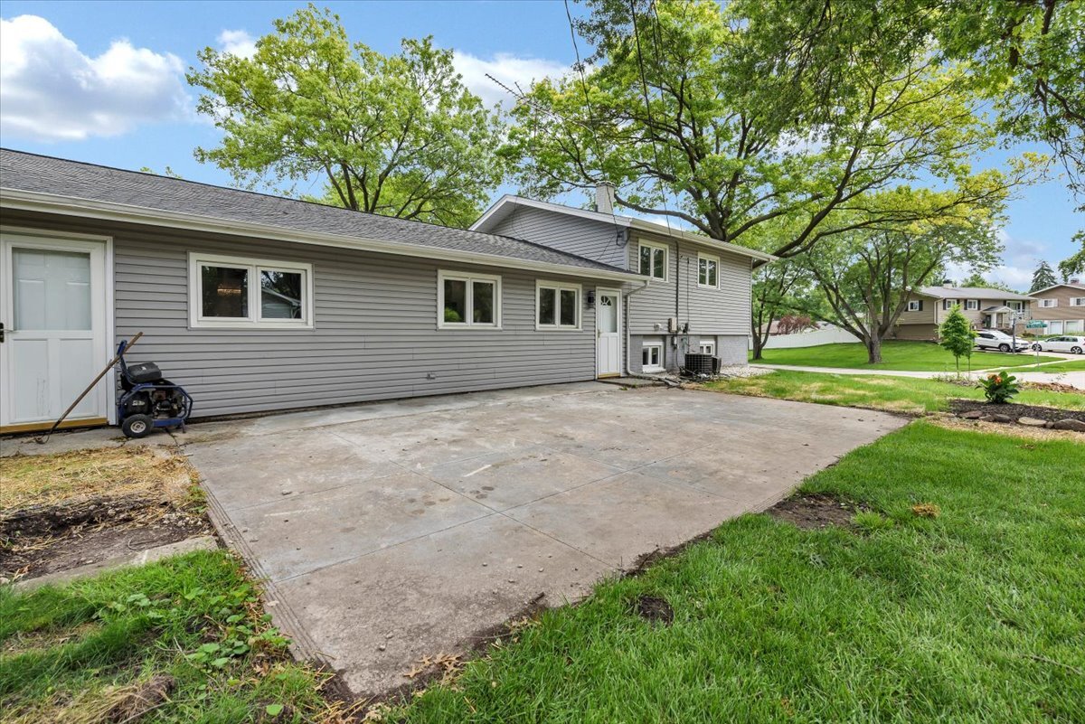590 Durham Court Property Photo 8