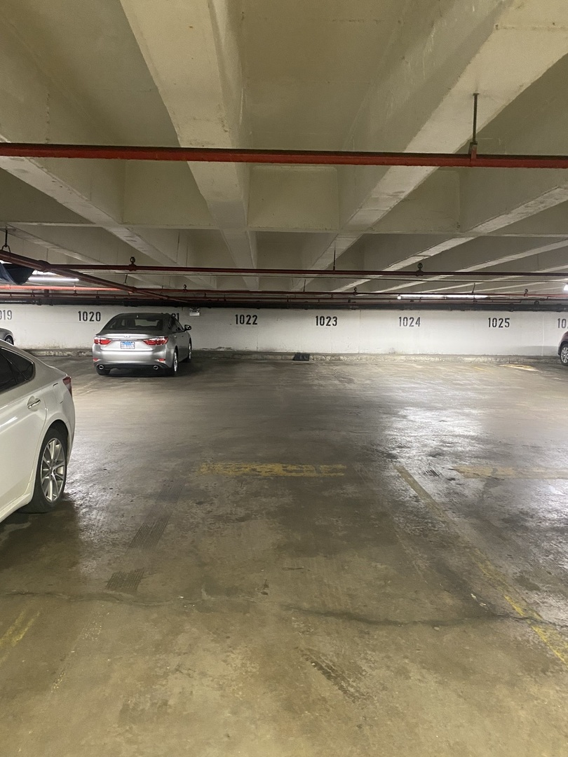 6700 S South Shore Drive 4k Property Photo 15