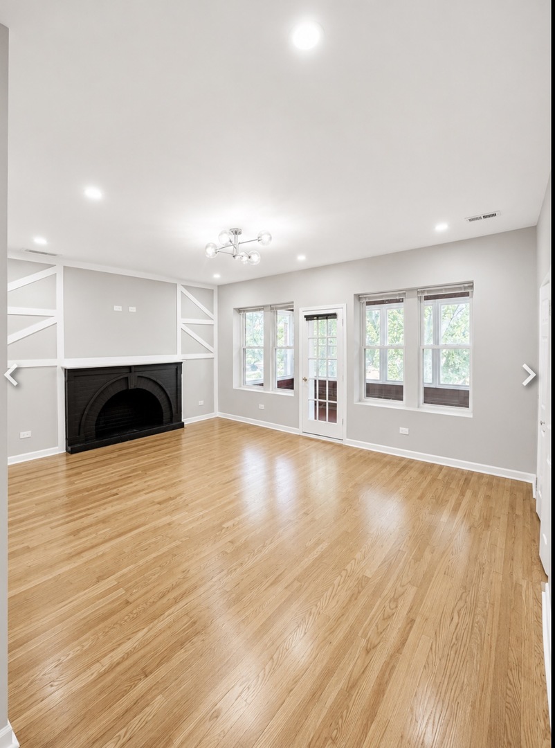 7316 S Calumet Avenue Property Photo 3