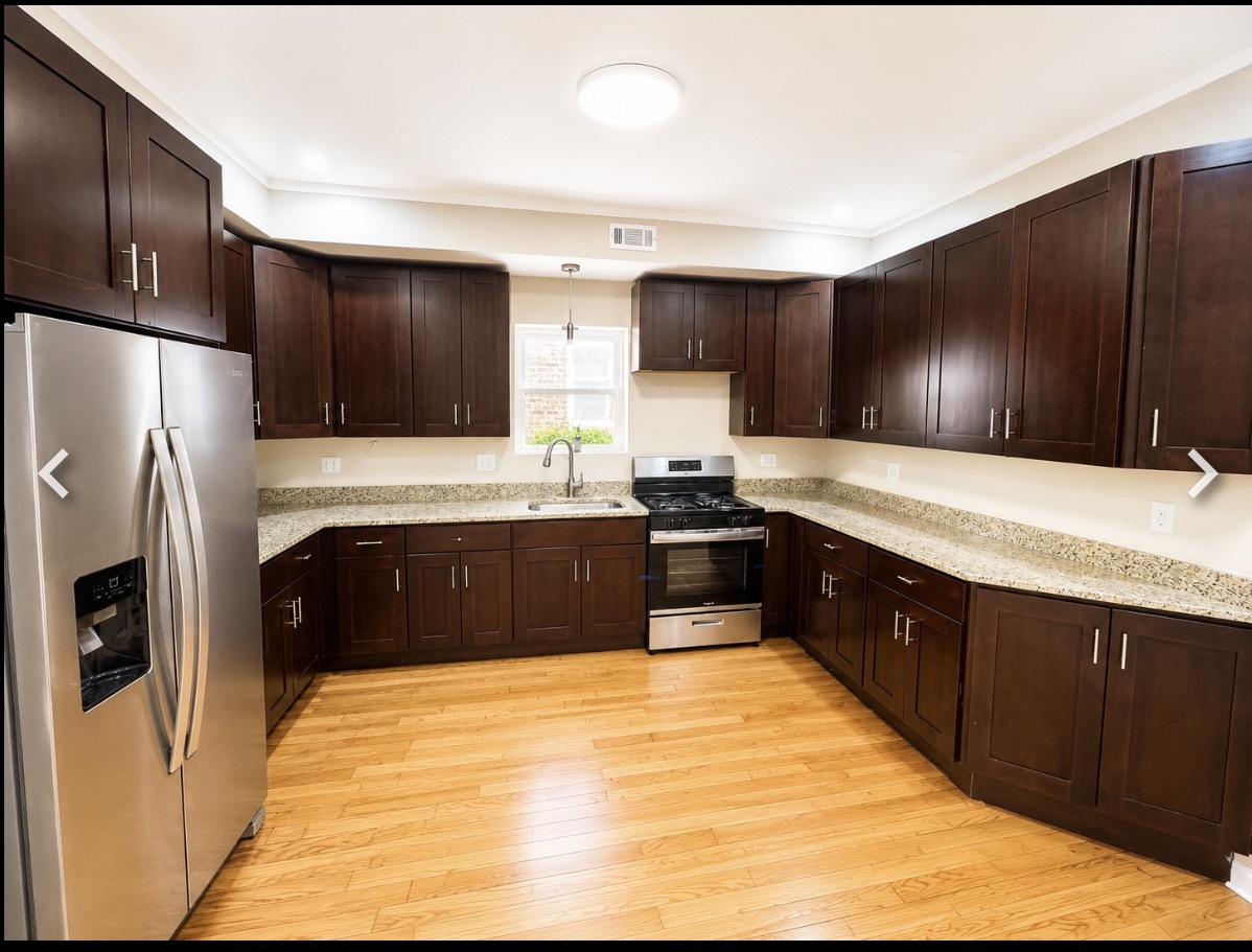 7316 S Calumet Avenue Property Photo 4