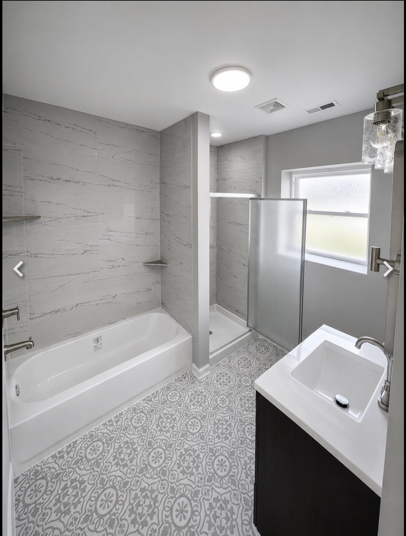 7316 S Calumet Avenue Property Photo 6
