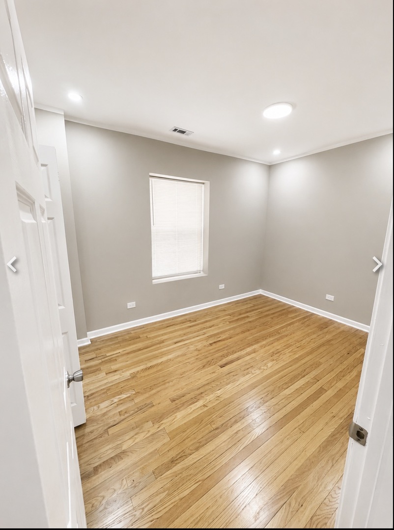 7316 S Calumet Avenue Property Photo 7