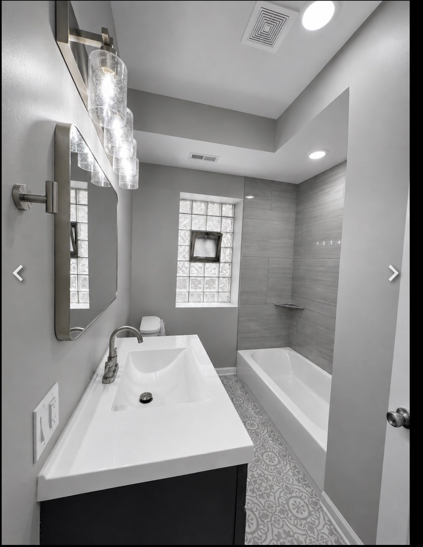 7316 S Calumet Avenue Property Photo 8