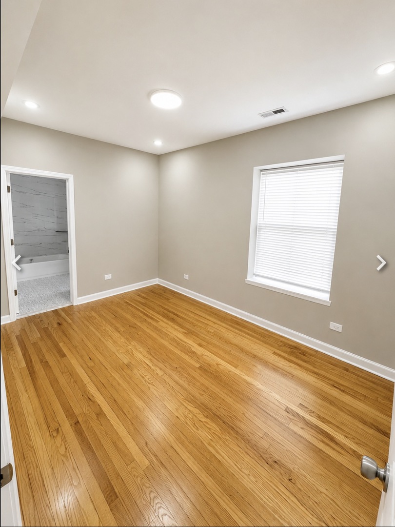 7316 S Calumet Avenue Property Photo 9