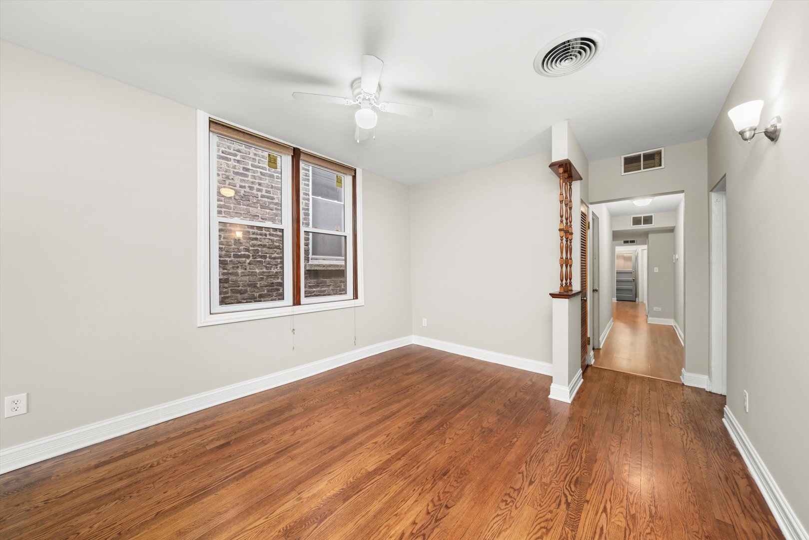 2420 S Oakley Avenue Property Photo 5