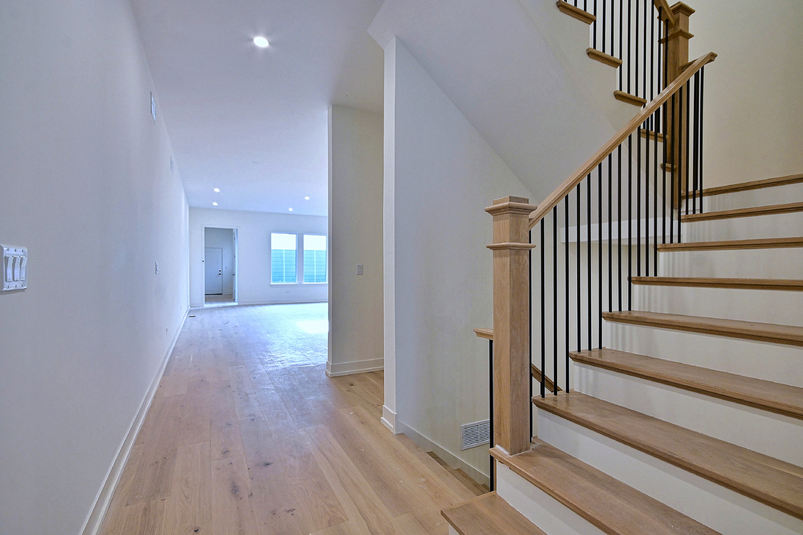 256 Addison Avenue Property Photo 9