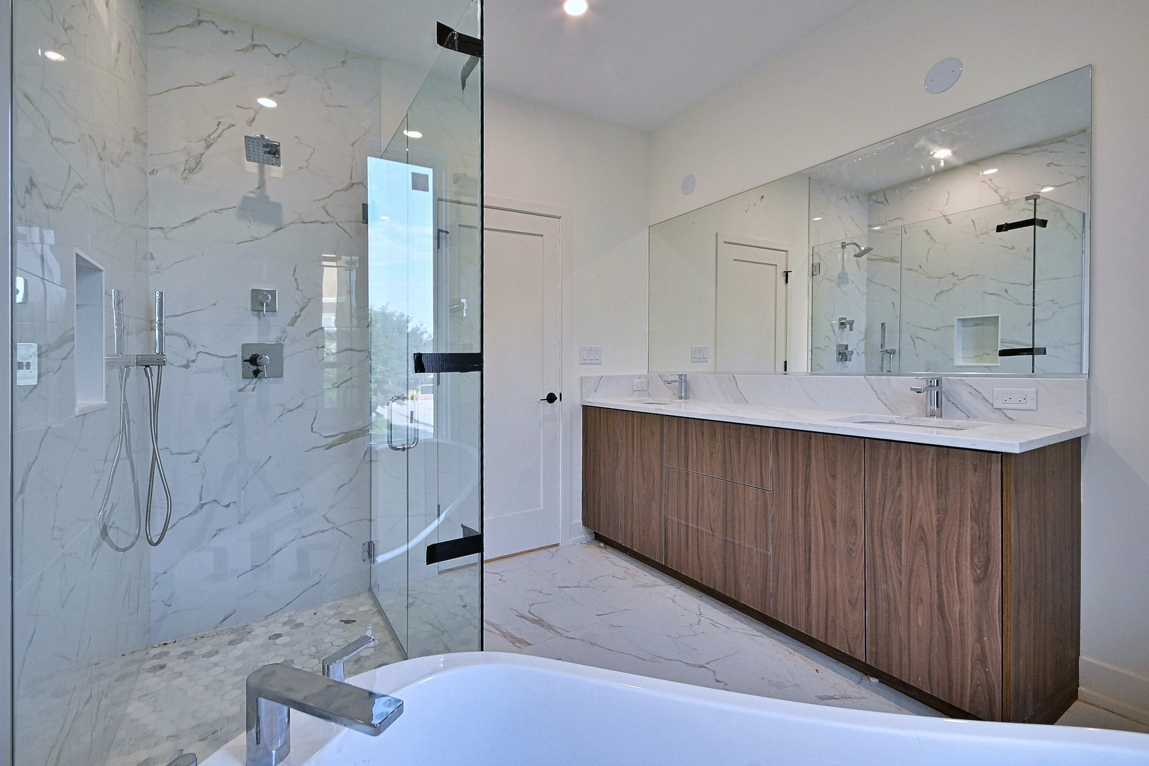 256 Addison Avenue Property Photo 33