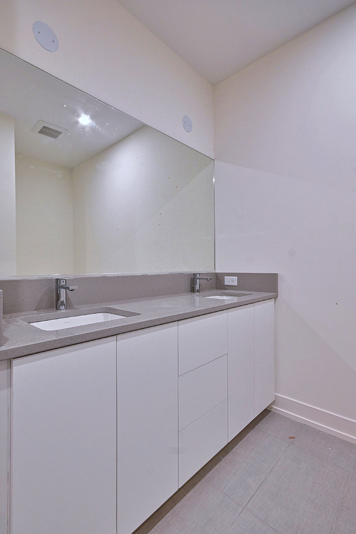 256 Addison Avenue Property Photo 39